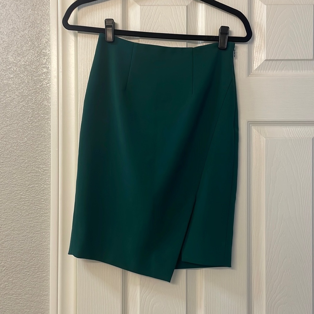 White House Black Market Green Pencil Skirt